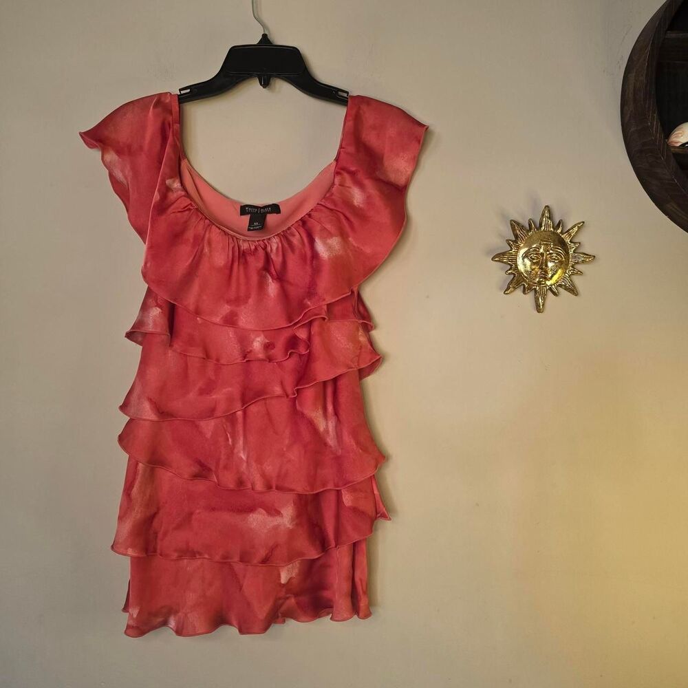 White House Black Market Women's Pink and Red Blouse